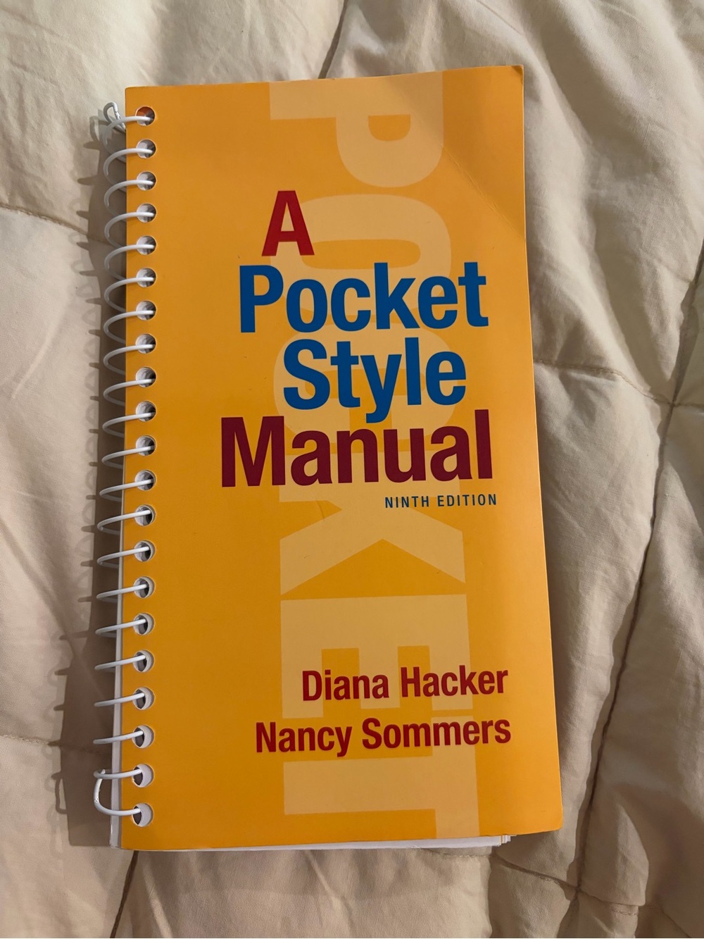 A Pocket Style Manual by Diana Hacker & Nancy Sommers - Yellow Spiral Paperback